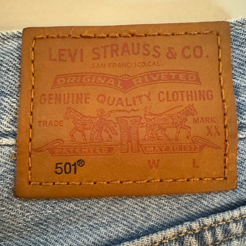Levi’s 501 Distressed Jeans | Size 27 | Soft Denim | Excellent Condition - Picture 5 of 17